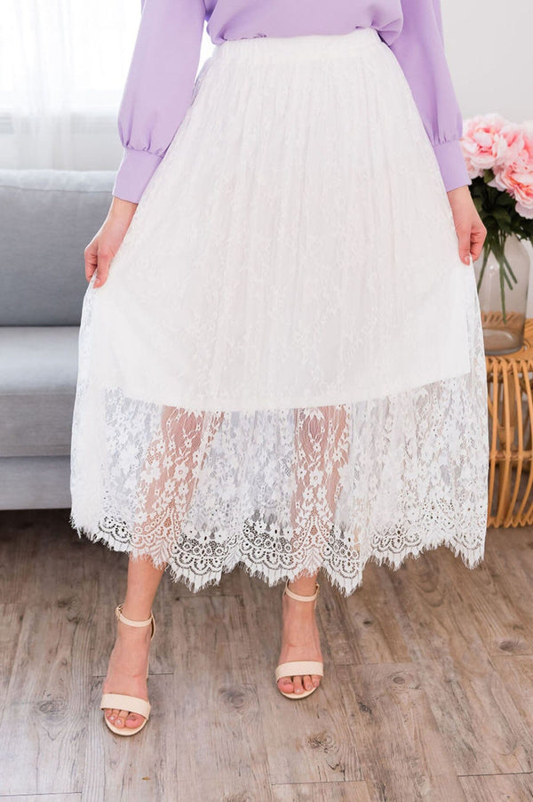 White lace shop floral skirt