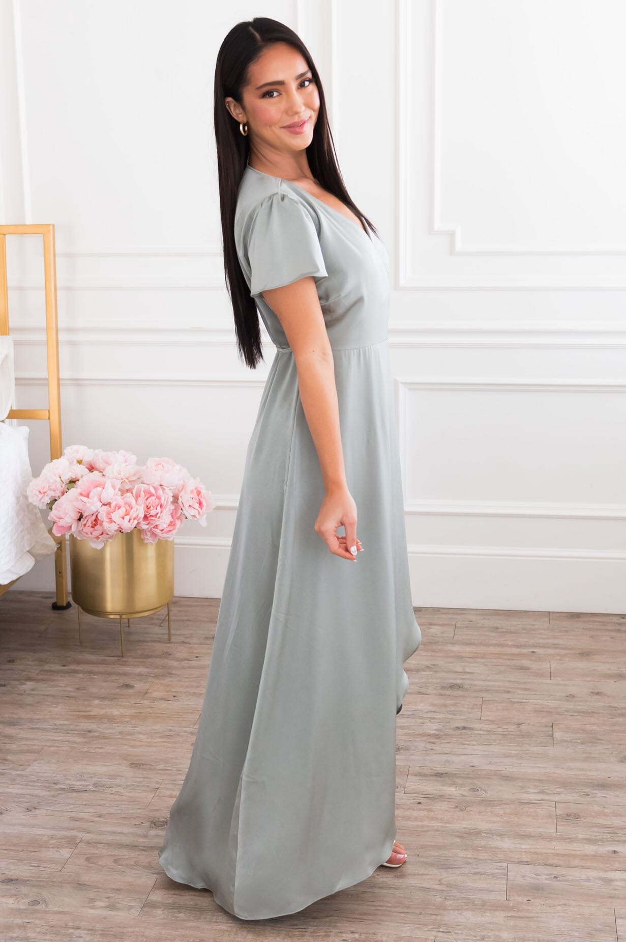 Sage green clearance modest dress