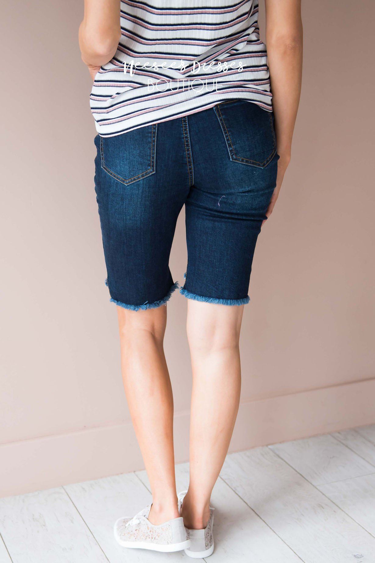 Modest clearance bermuda shorts