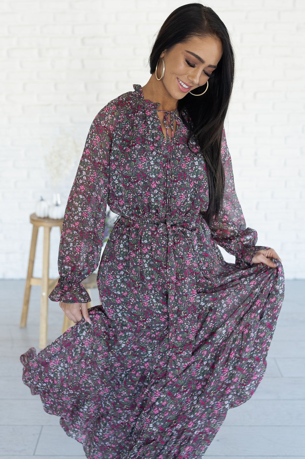 The Kingsley Modest Floral Maxi Dress - NeeSee's Dresses