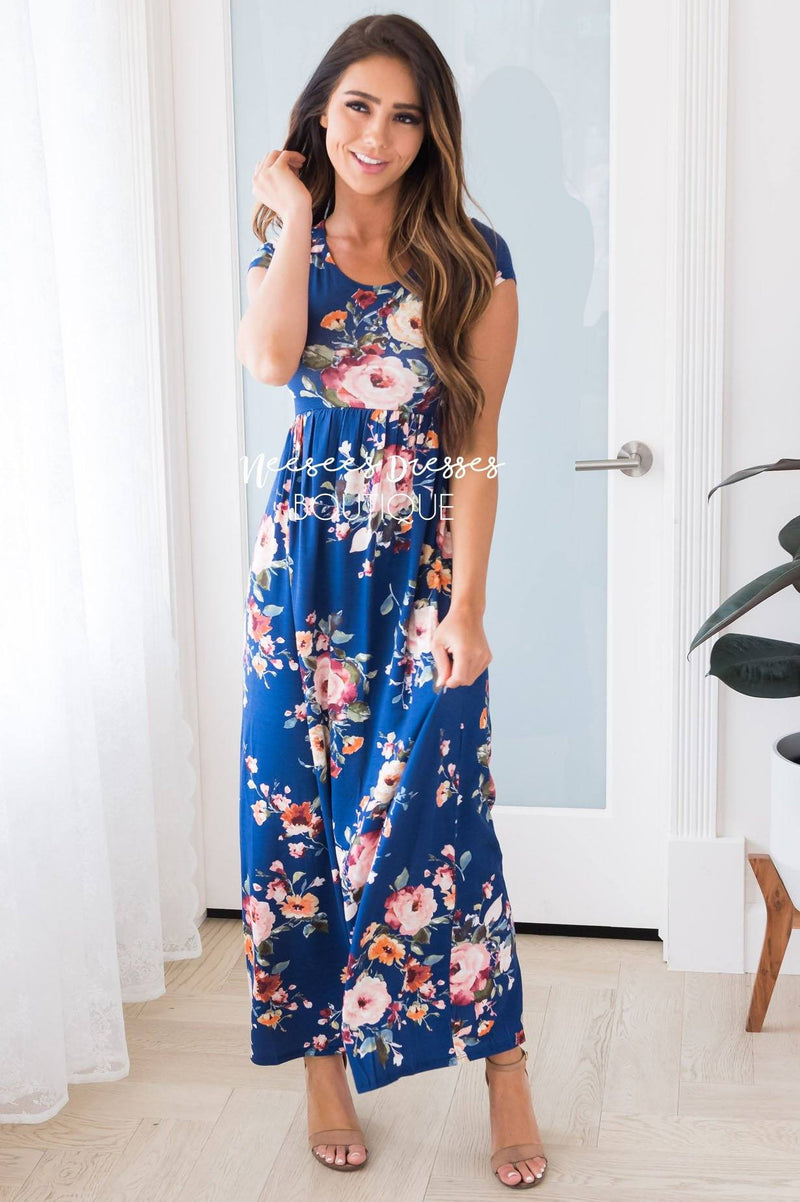 The Shelbi Modest Maxi Dress