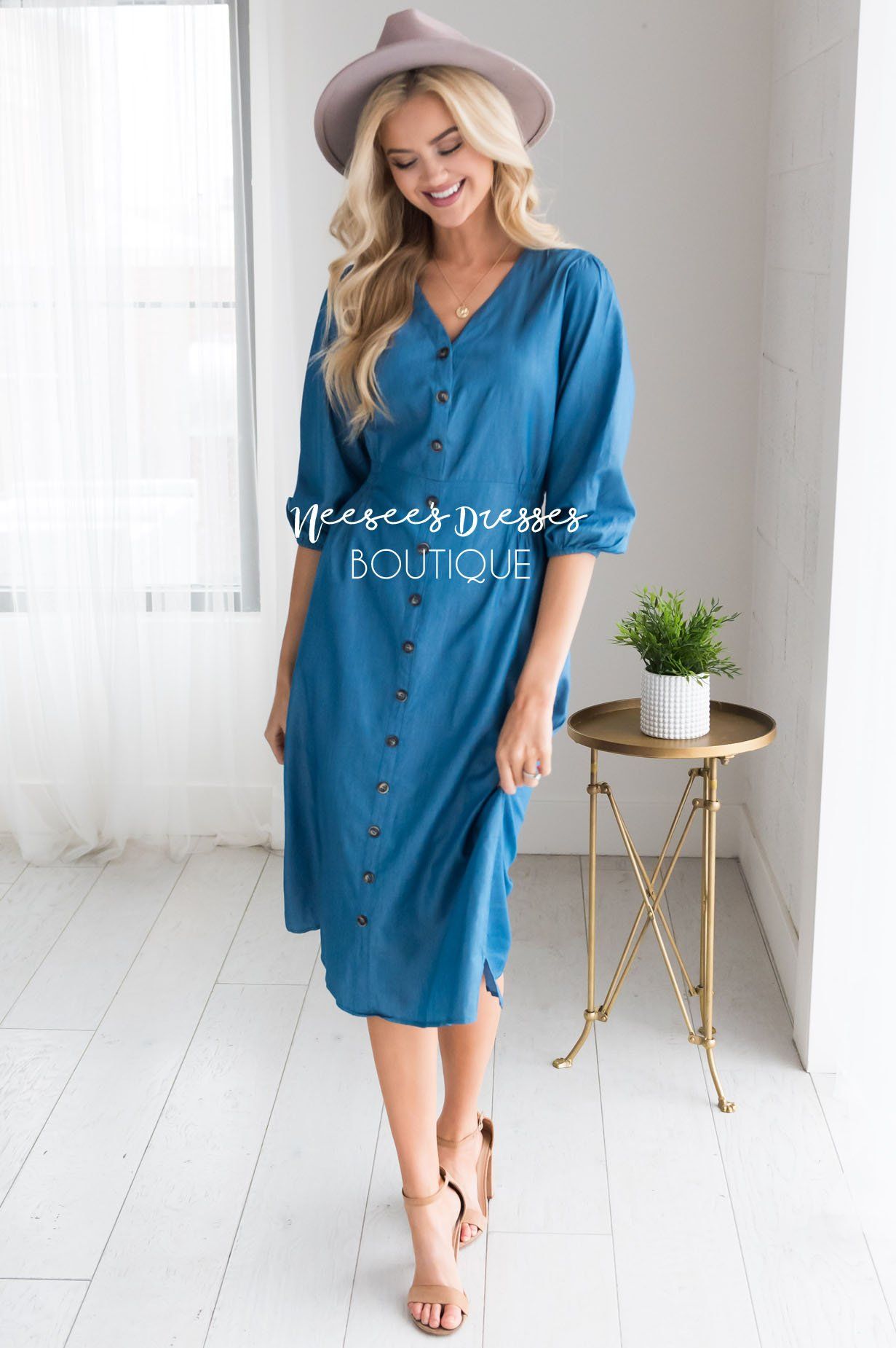 Buy DOLCE CRUDO Blue Solid Knee Length Dress online